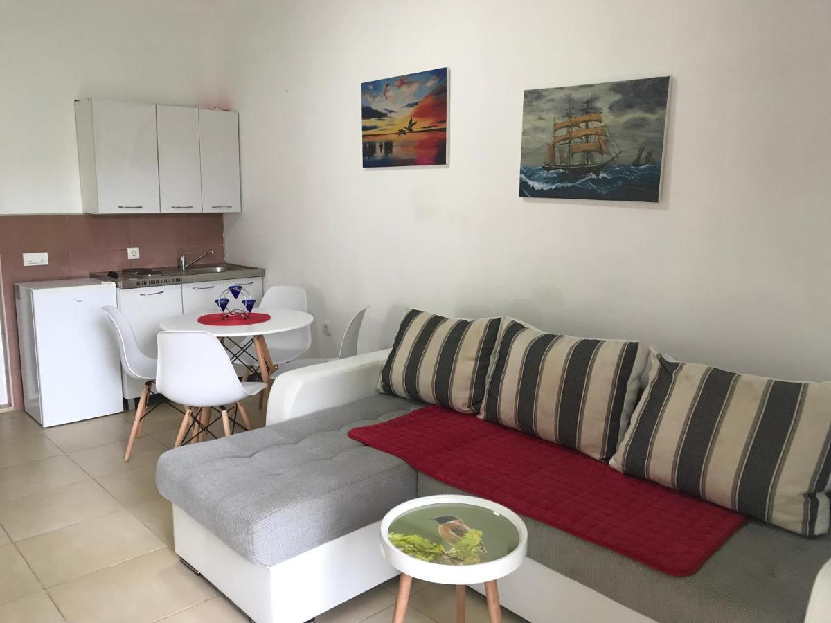 Montebello Inn Apartments Ülgün Dış mekan fotoğraf