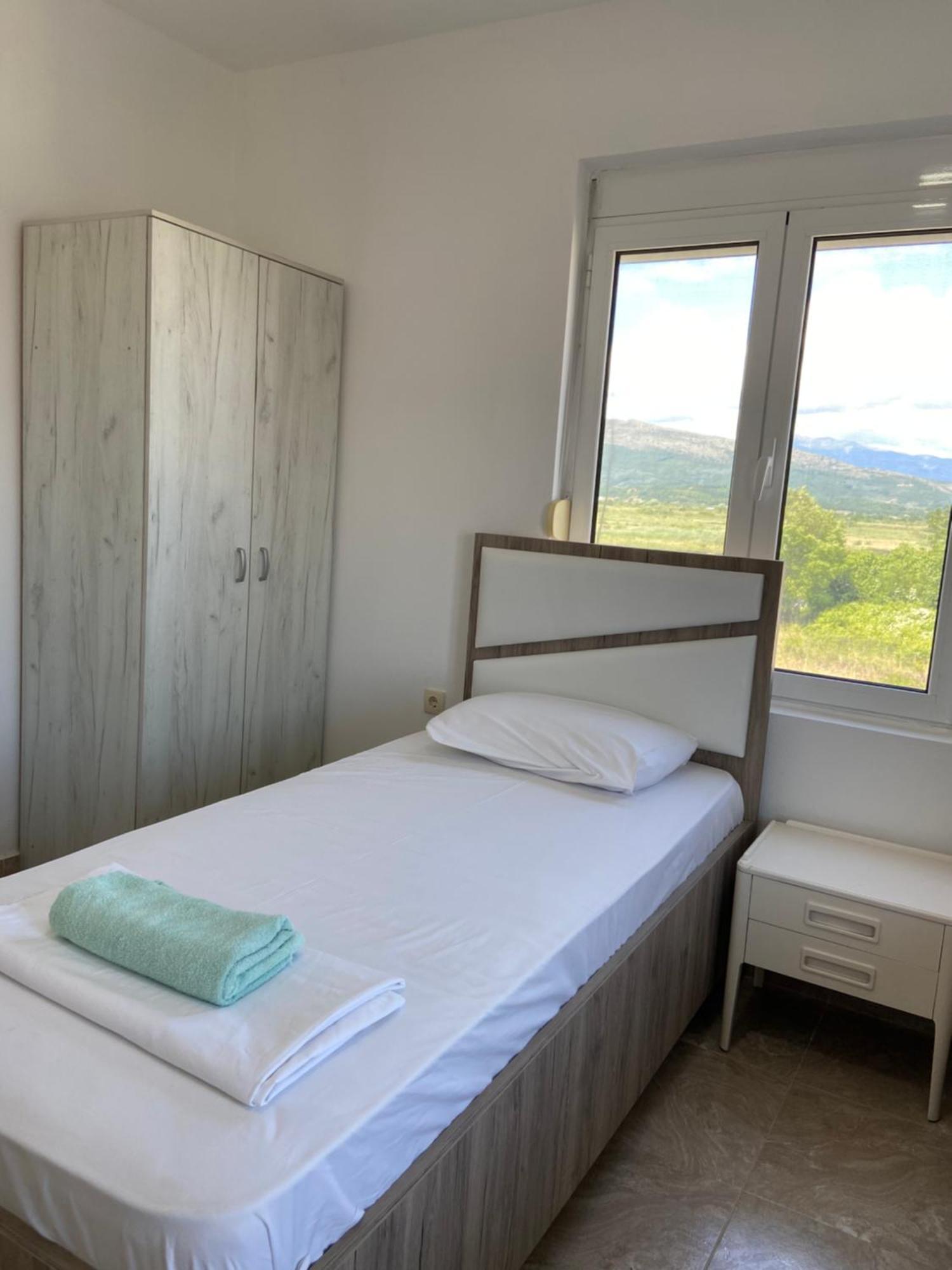 Montebello Inn Apartments Ülgün Dış mekan fotoğraf